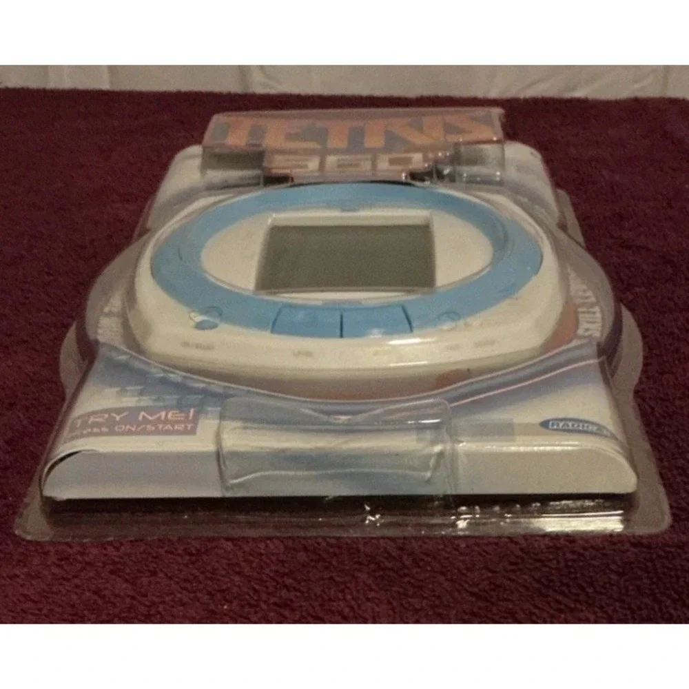 TETRIS 360° Electronic Handheld Game Radica Mattel 2008